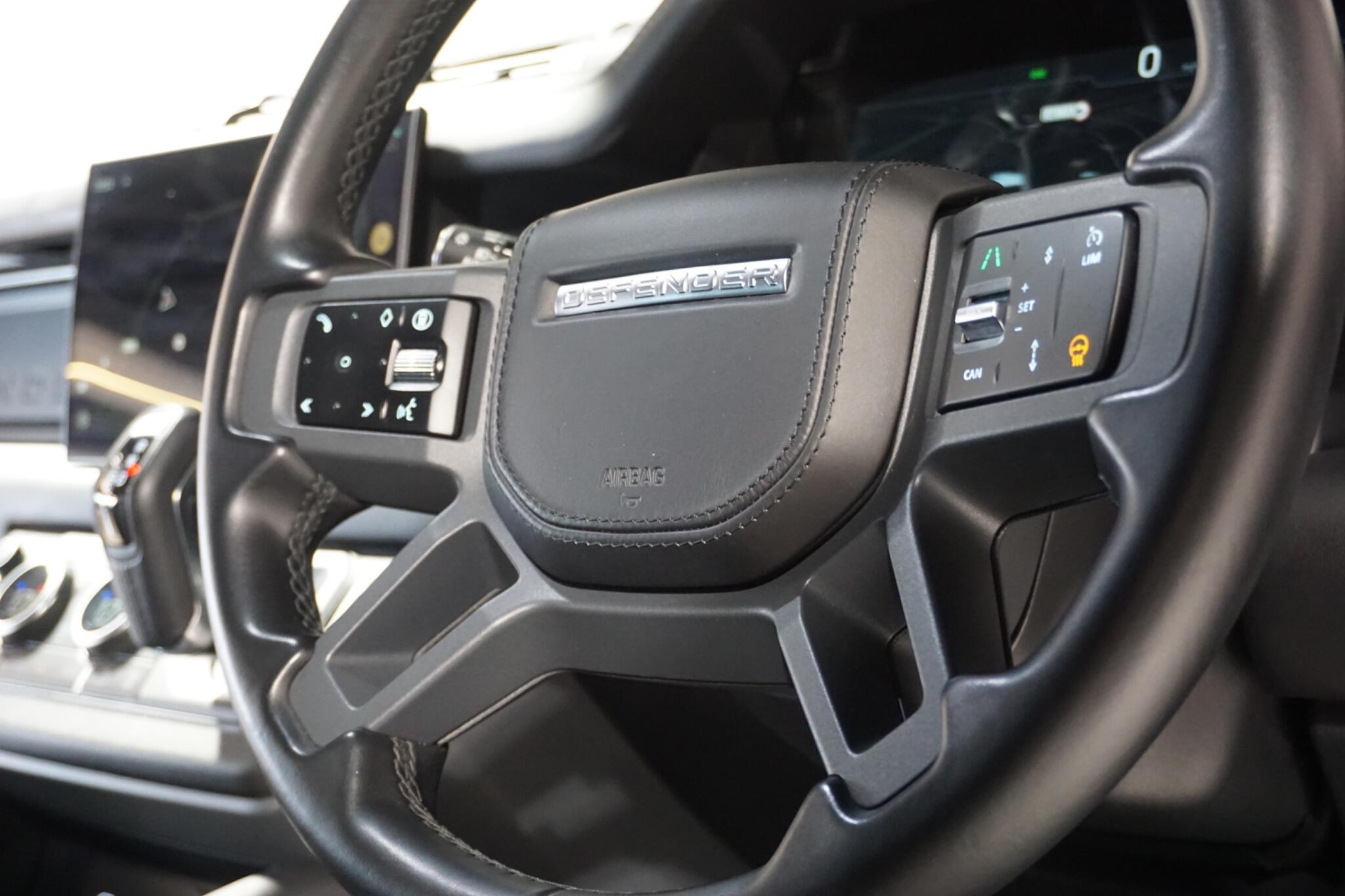 Land Rover Defender 90 3.0 D250 MHEV X-Dynamic HSE SUV 3dr Diesel Auto 4WD Euro 6 (s/s) (250 ps)